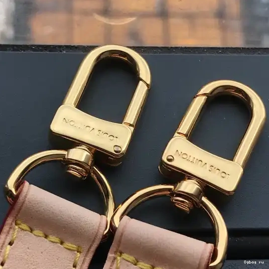 Louis Messenger Vuitton 0530